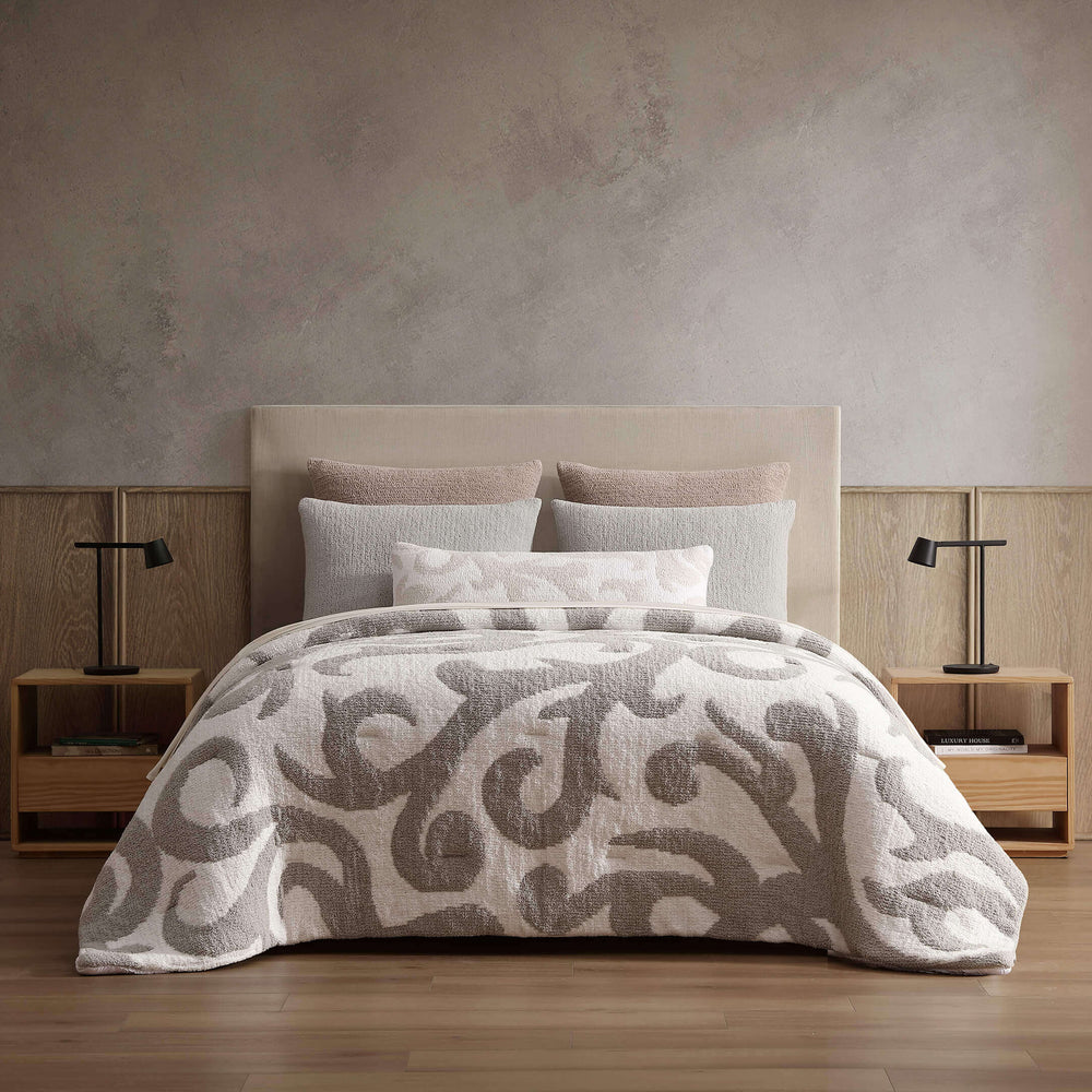 Snug Casablanca Comforter