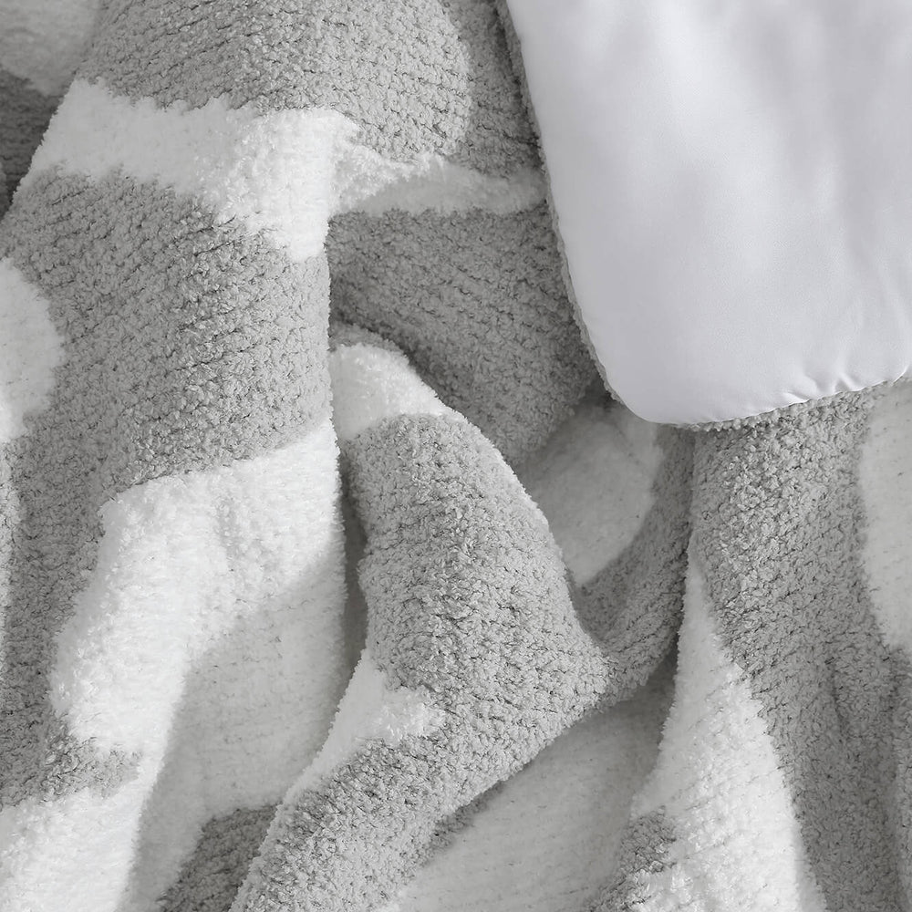 Snug Casablanca Comforter