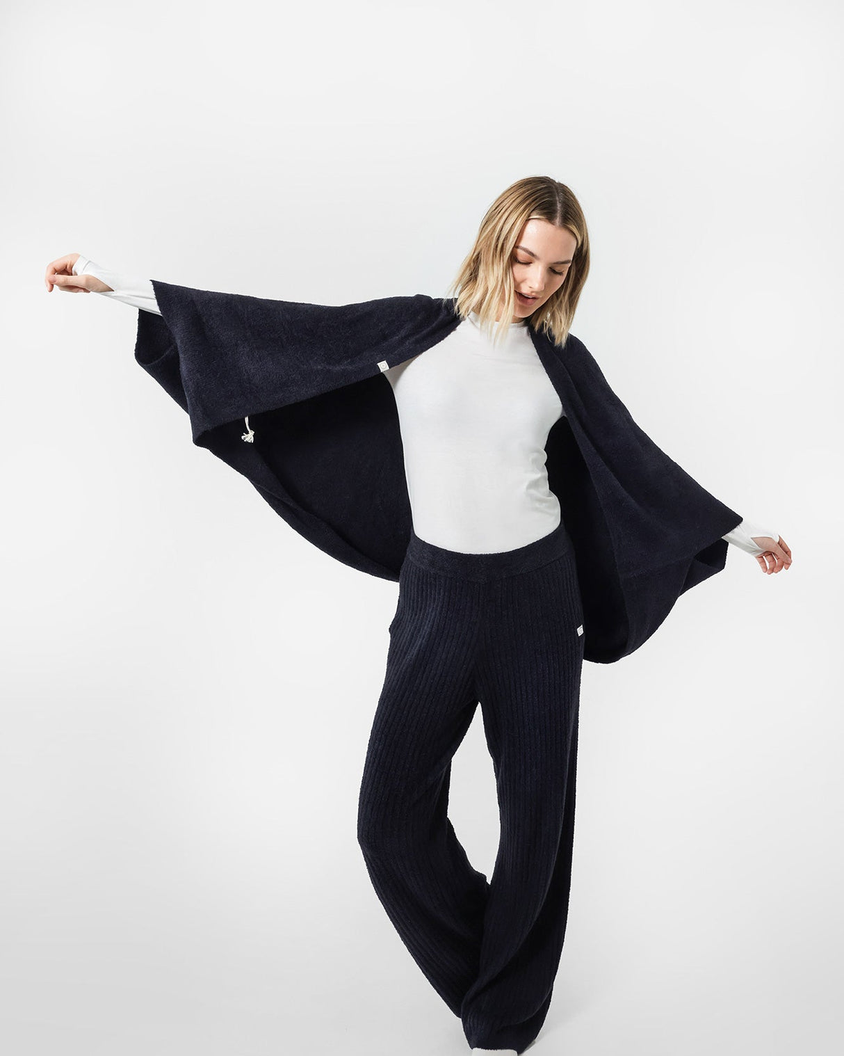 Cloud Cool Sleeved Wrap