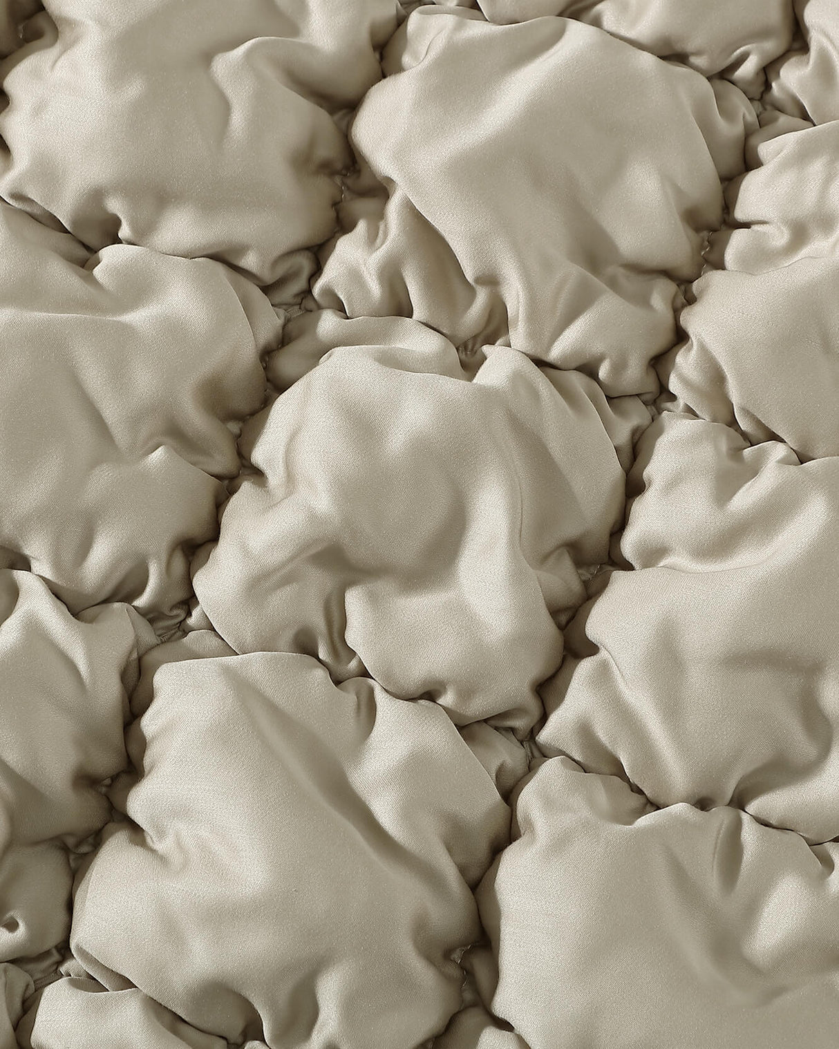 Silky Lyocell Puff Comforter