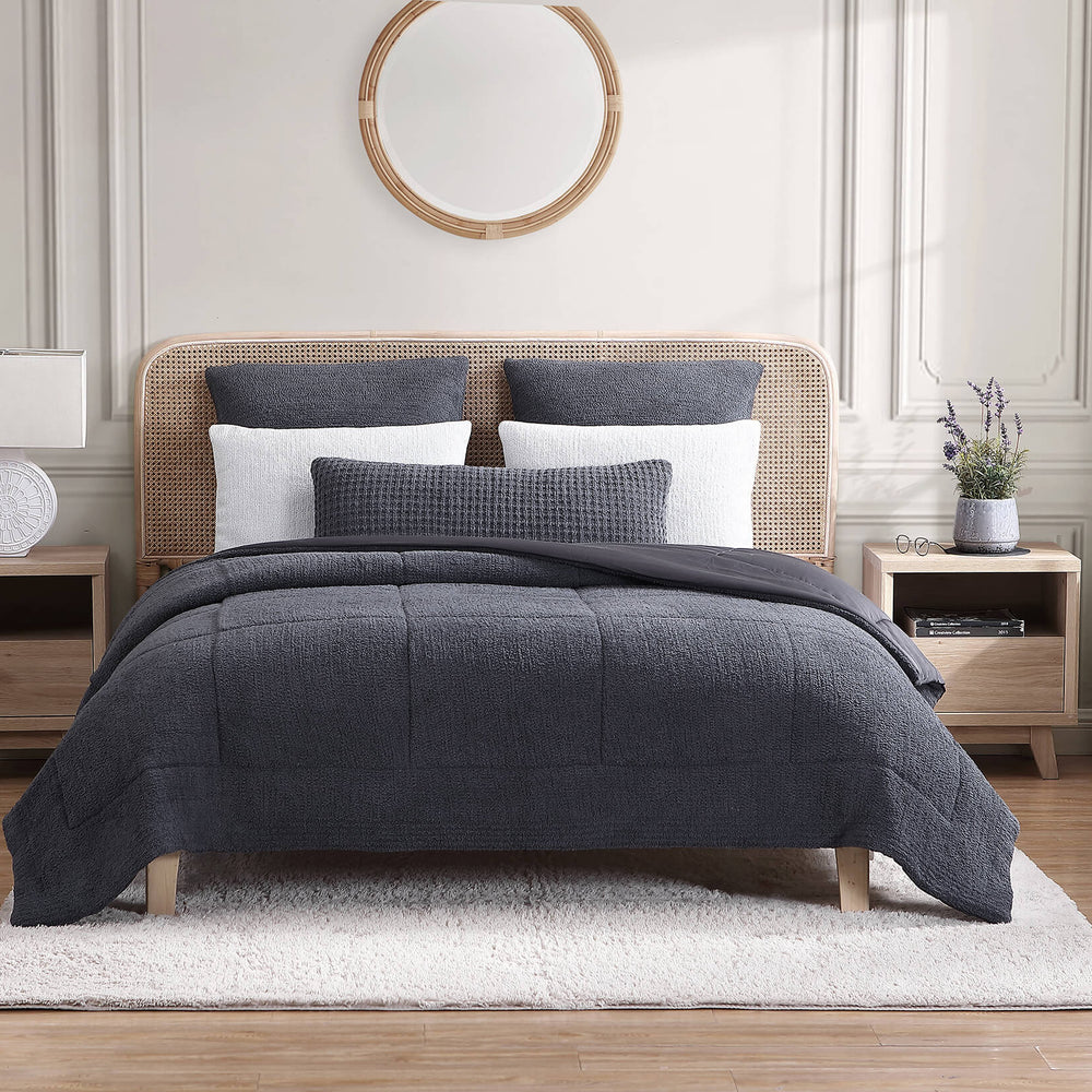 Snug + Lumière Sham Set