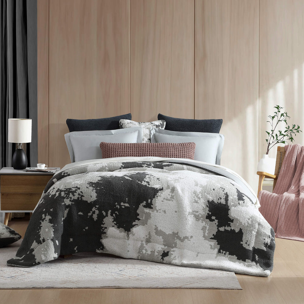 Double Snug Pixel Comforter