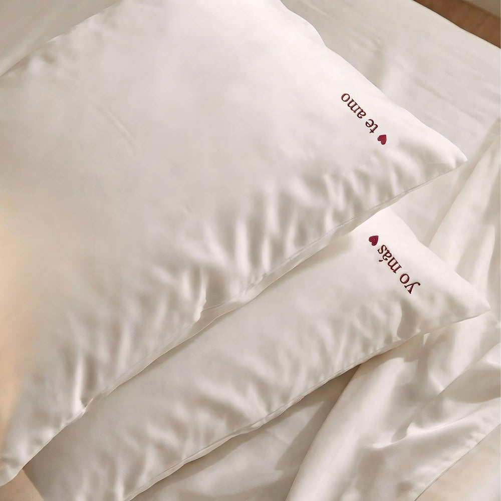 Te Amo Lumière Pillowcase Set