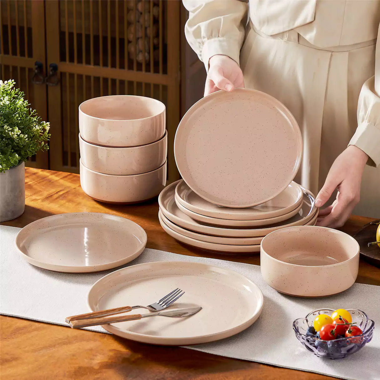Tara Brown 24-Piece Stoneware Dinnerware Set for 8