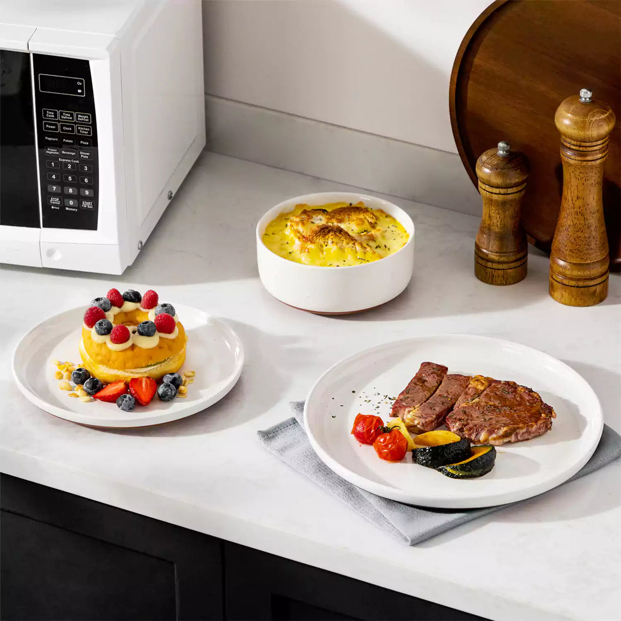 Tara Brown 18 Piece Dinnerware Set