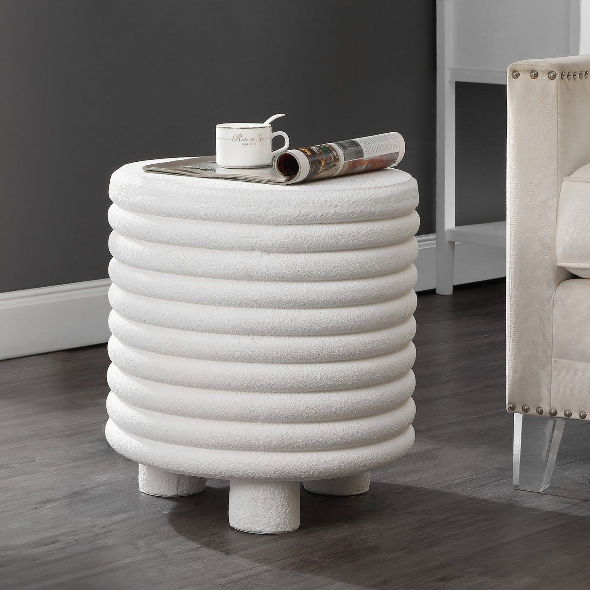 Evans-minimalist-modern-3-legged-drum-indoor/outdoor-accent-table-Outdoor-Tables
