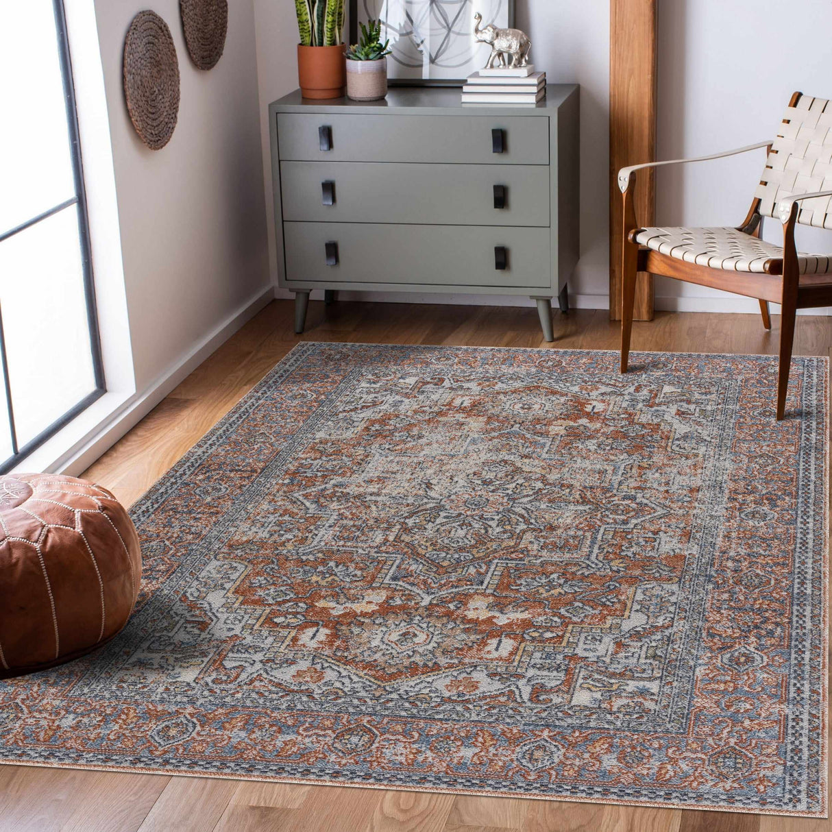 Aila Traditional Design Washable Rug - Clearance