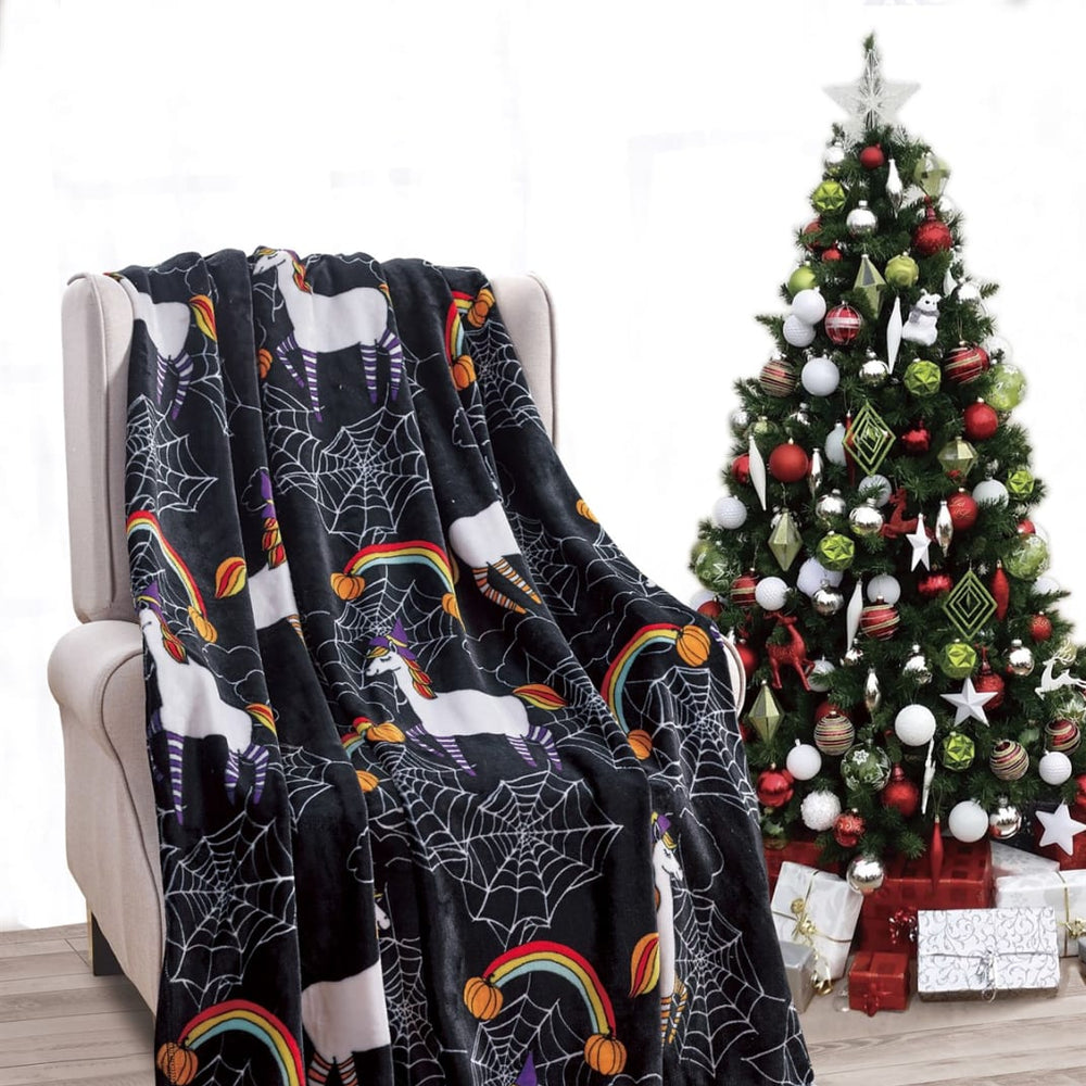 Soft Fleece Throw Blanket 50x60 – Lightweight Cozy Bed Couch Sofa Blanket for All Seasons