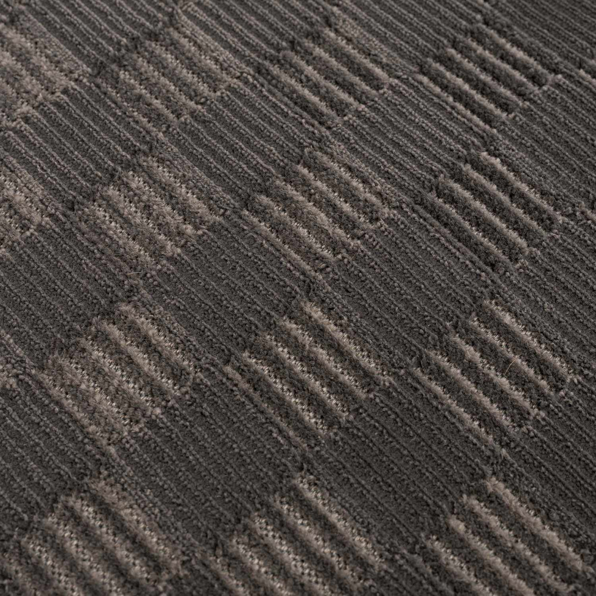 Truls 3D Checkered Washable Rug - Black