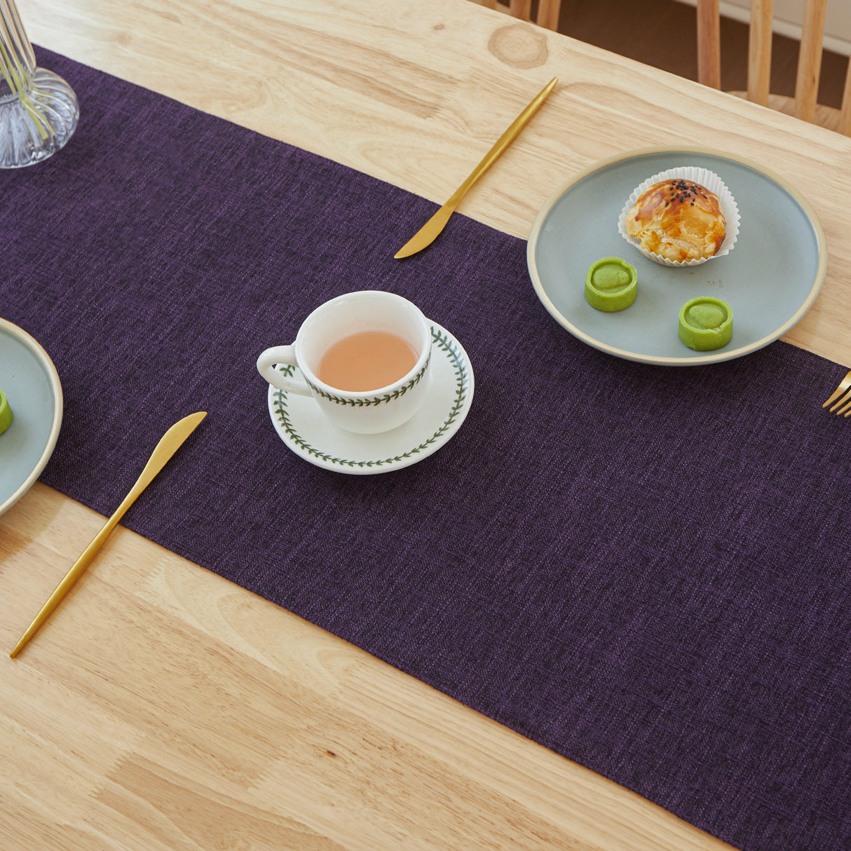 TRT Table Cloth Triangle Edges 12" W x 71" L