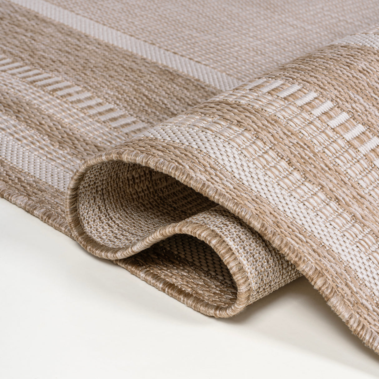 Beckett Classic Casual Border Stripe Indoor/Outdoor Runner Rug