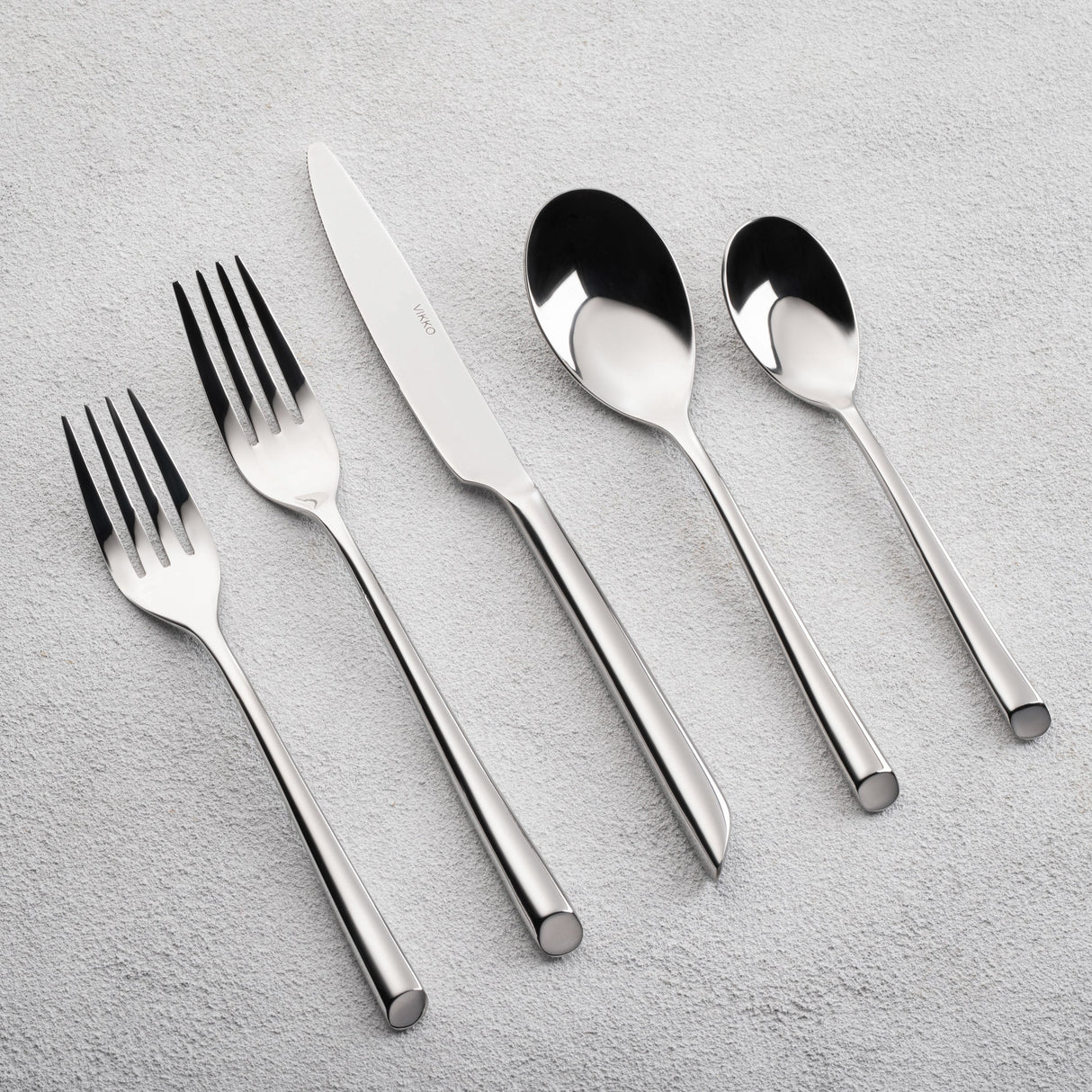 Pearl 20-Piece 18/10 Stainless Steel Flatware Set