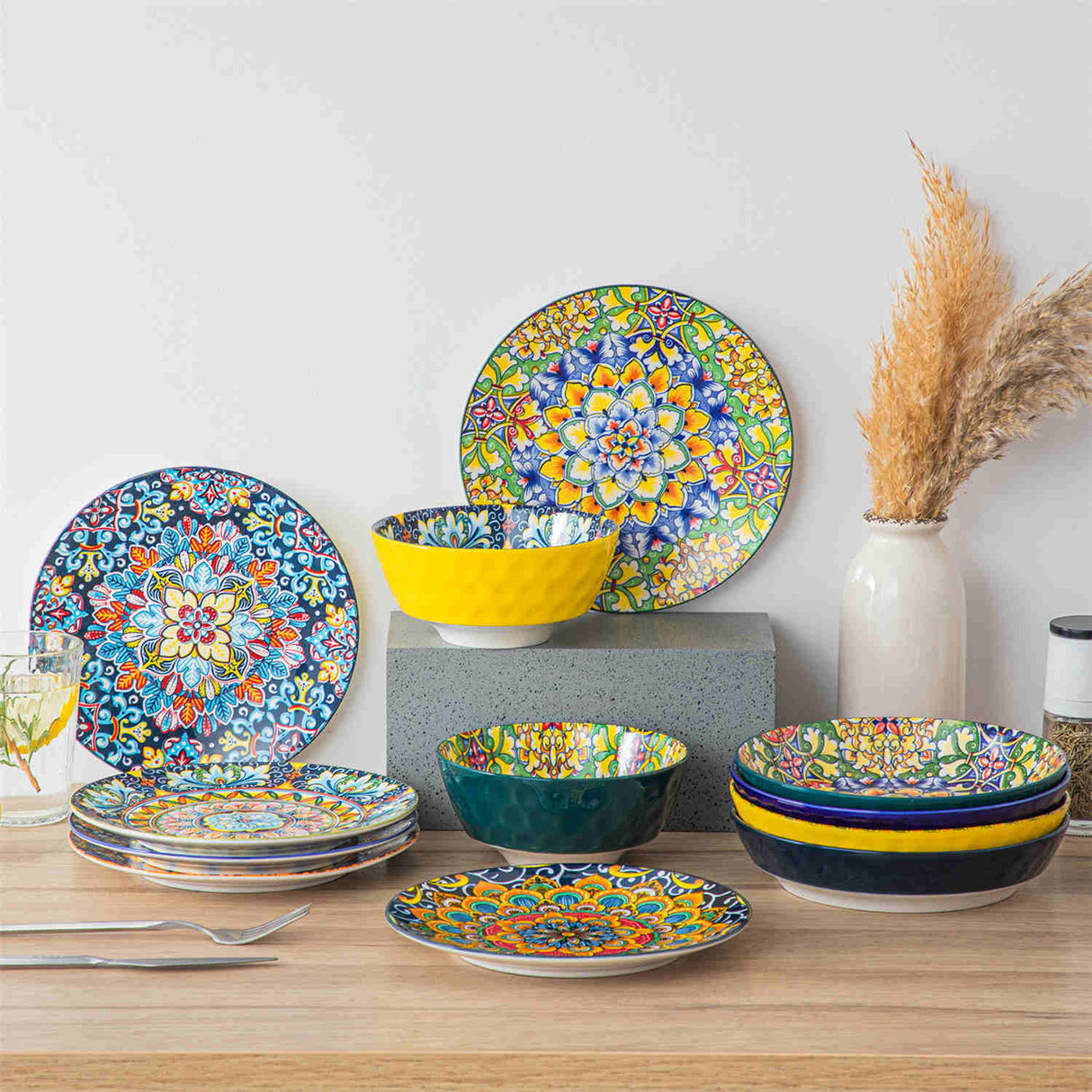 Simi Salad Plates Set of 6 with Bohemian Floral Design