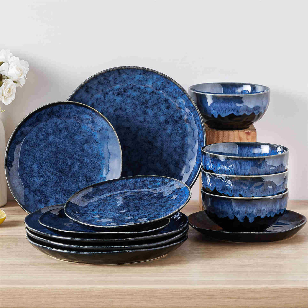 Starry 12 Piece Petite Dinnerware Set