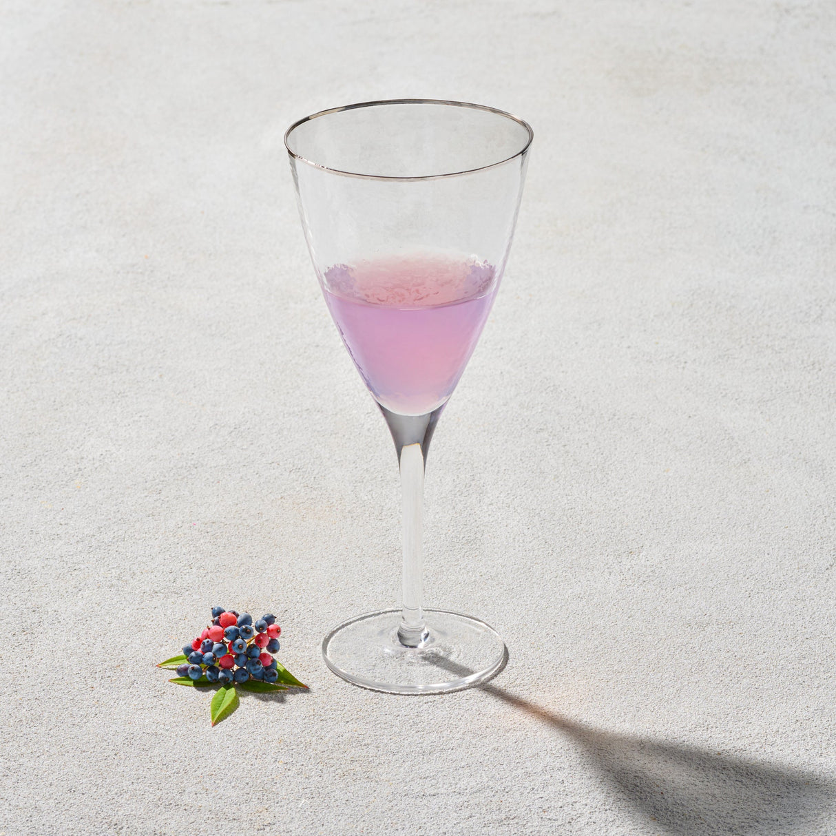 Hammered,-Water-Glass-with-Gold-Rim-Set-of-6-