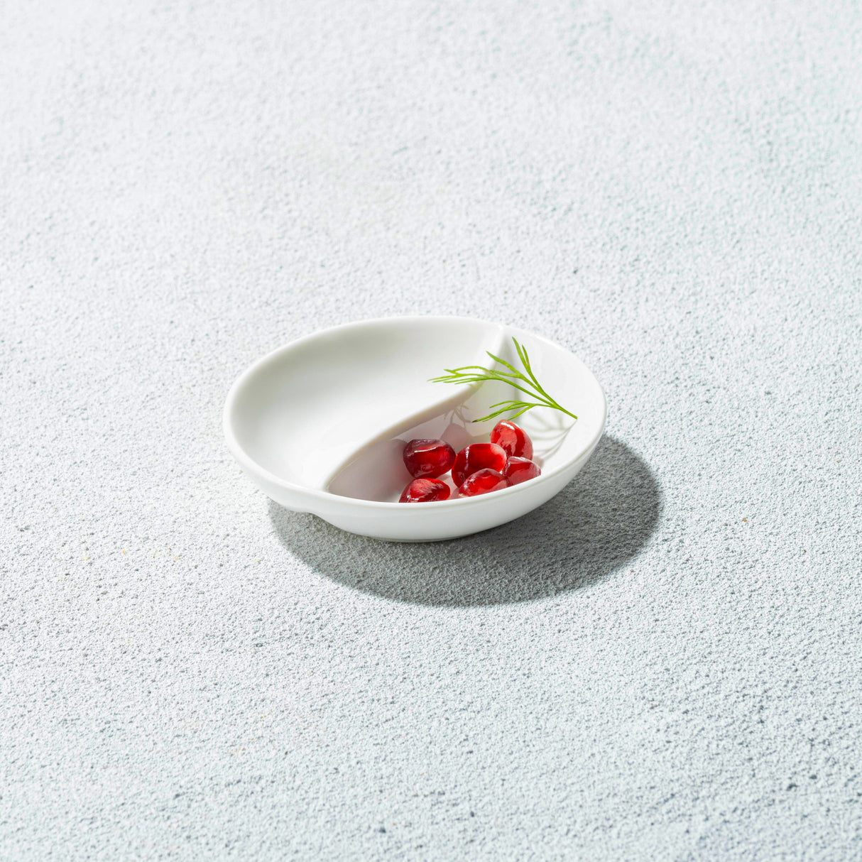 Lightning,-Mini-Round-Divided-Dish-Set-of-4-