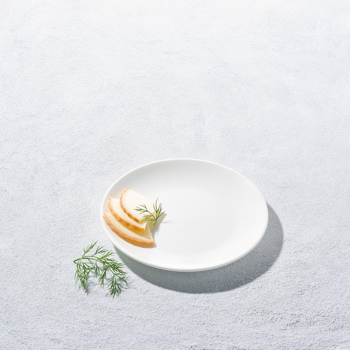 Lightning, Coupe Round Plate-Set of 4