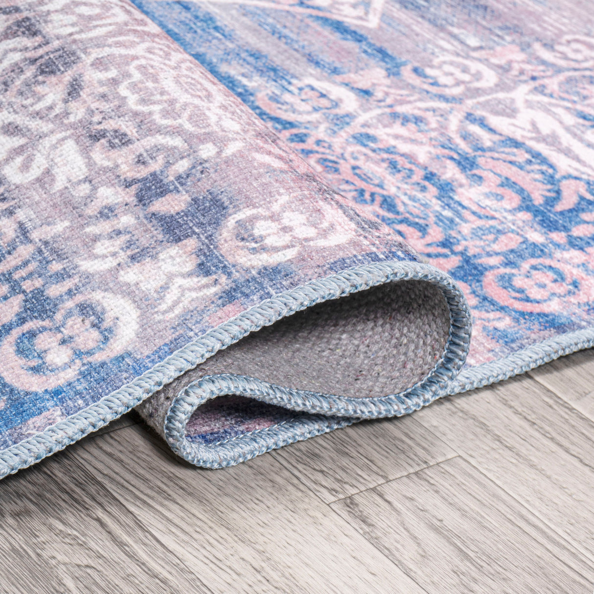 Regis Bohemian Medallion Machine-Washable Area Rug