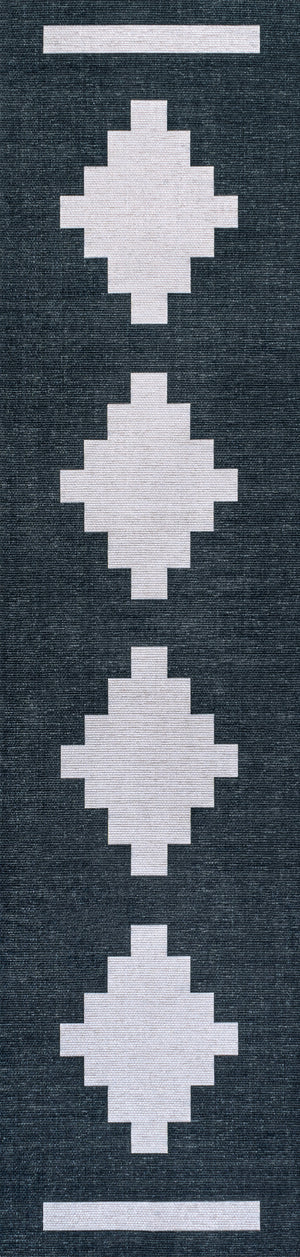 Adriel Geometric Medallion Machine-Washable Runner Rug