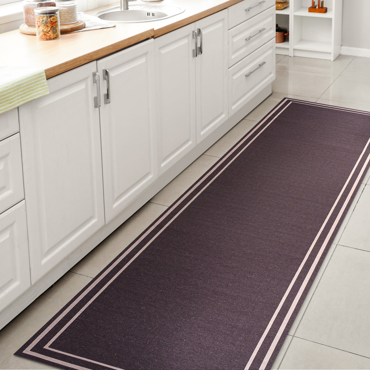 Sloane Classic 2-Stripe Border Washable Runner Rug