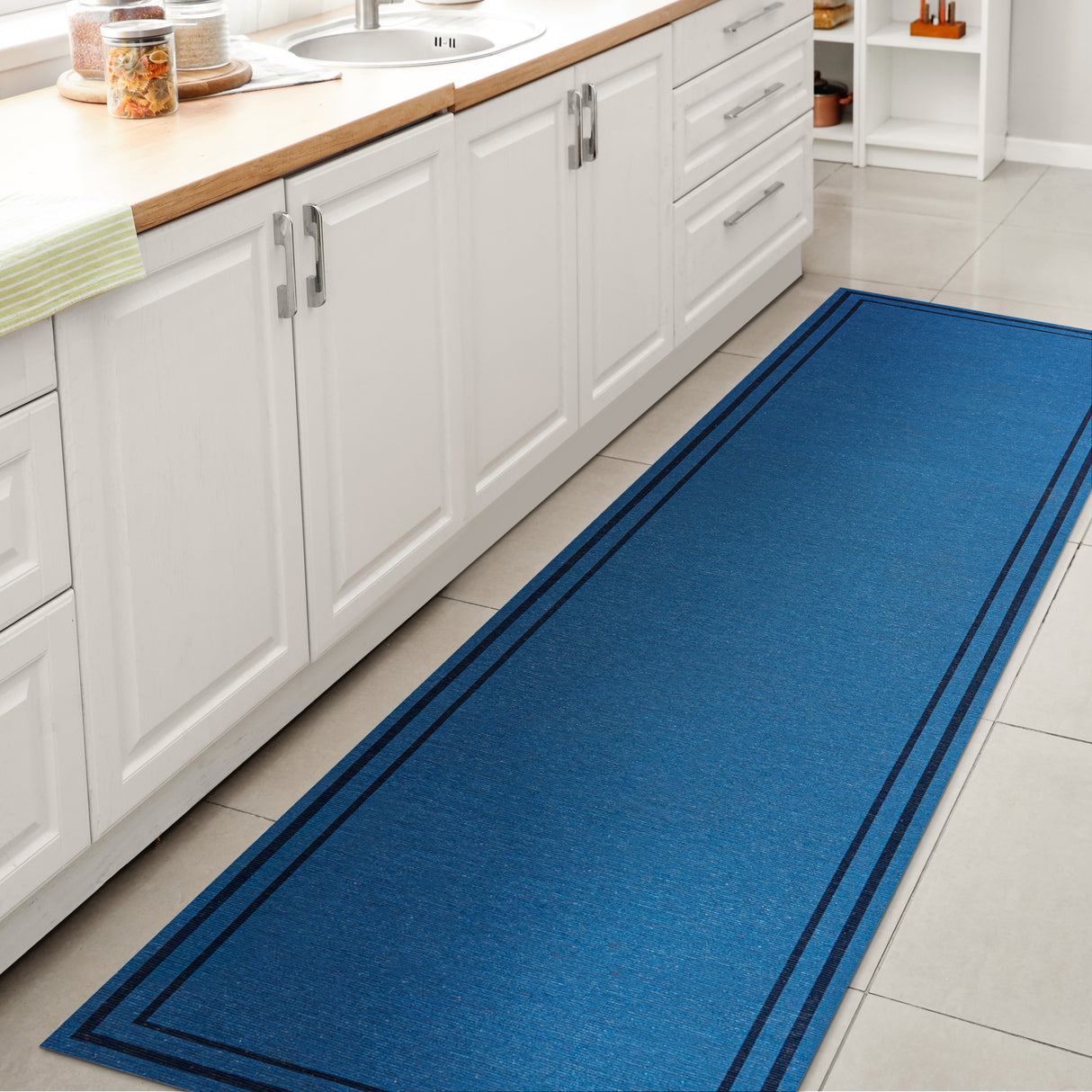 Sloane Classic 2-Stripe Border Washable Runner Rug