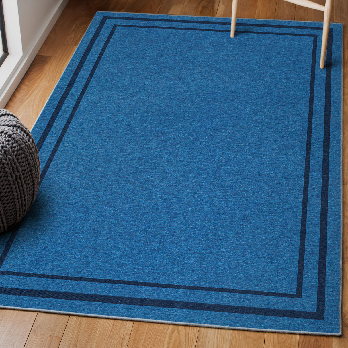 Sloane Classic 2-Stripe Border Washable Area Rug