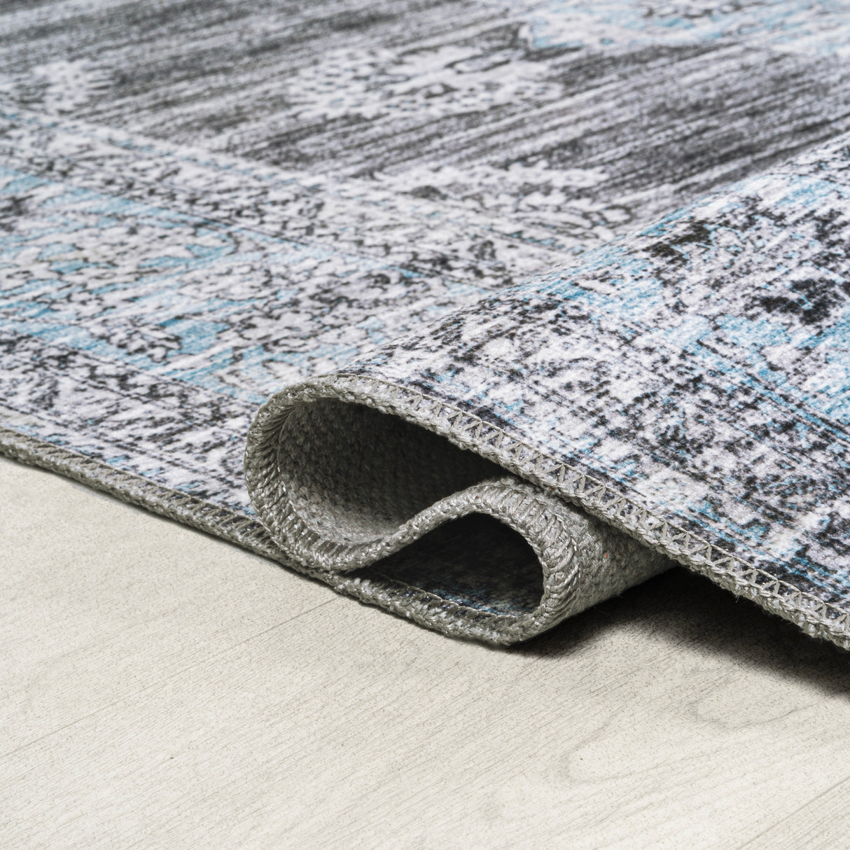 Bausch Bohemian Distressed Chenille Machine-Washable Runner Rug