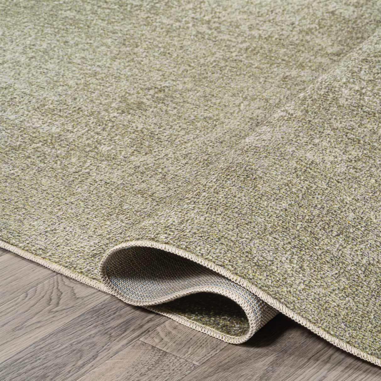 Twyla Classic Solid Low-Pile Machine-Washable Runner Rug