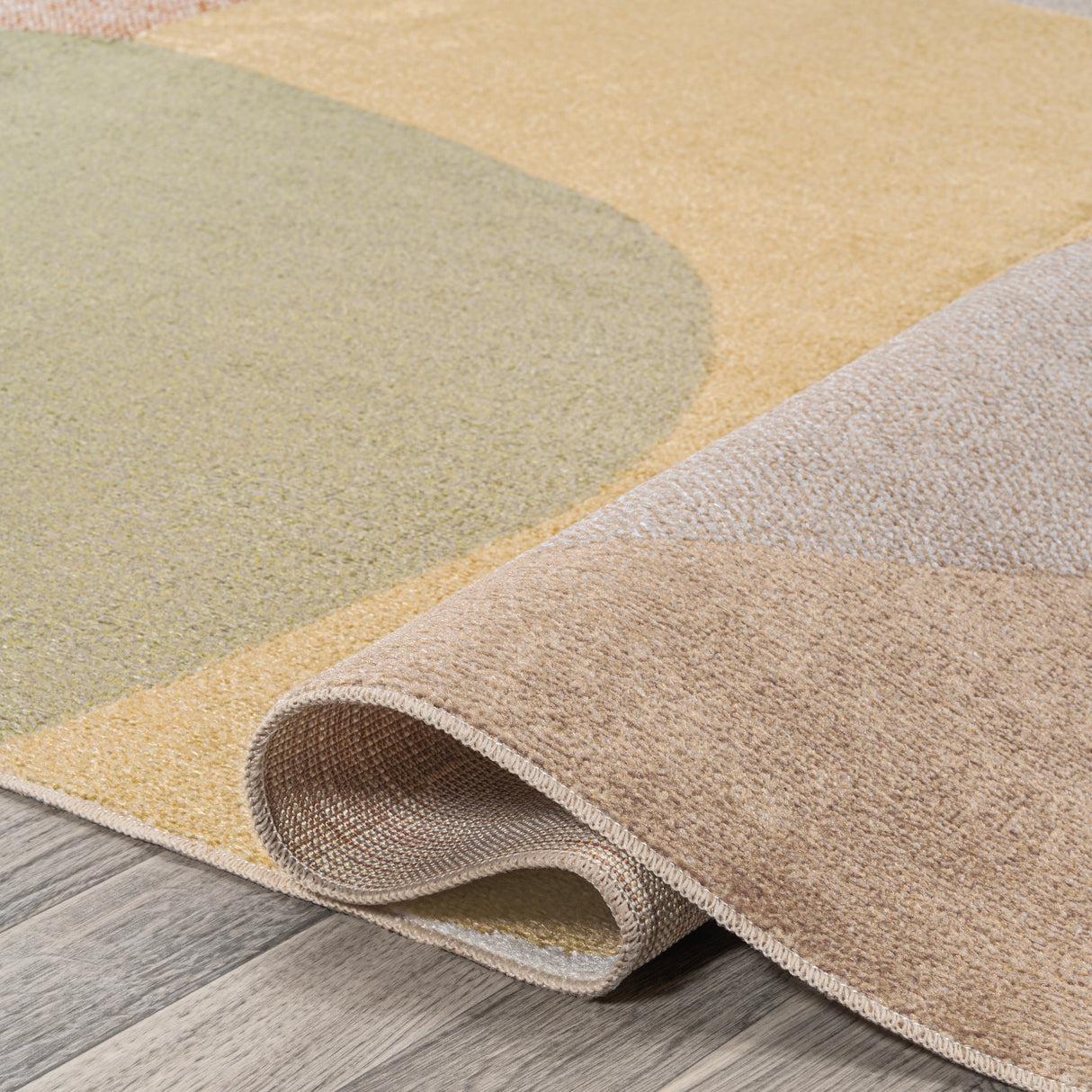 Pebble Geometric Contemporary Machine-Washable Area Rug