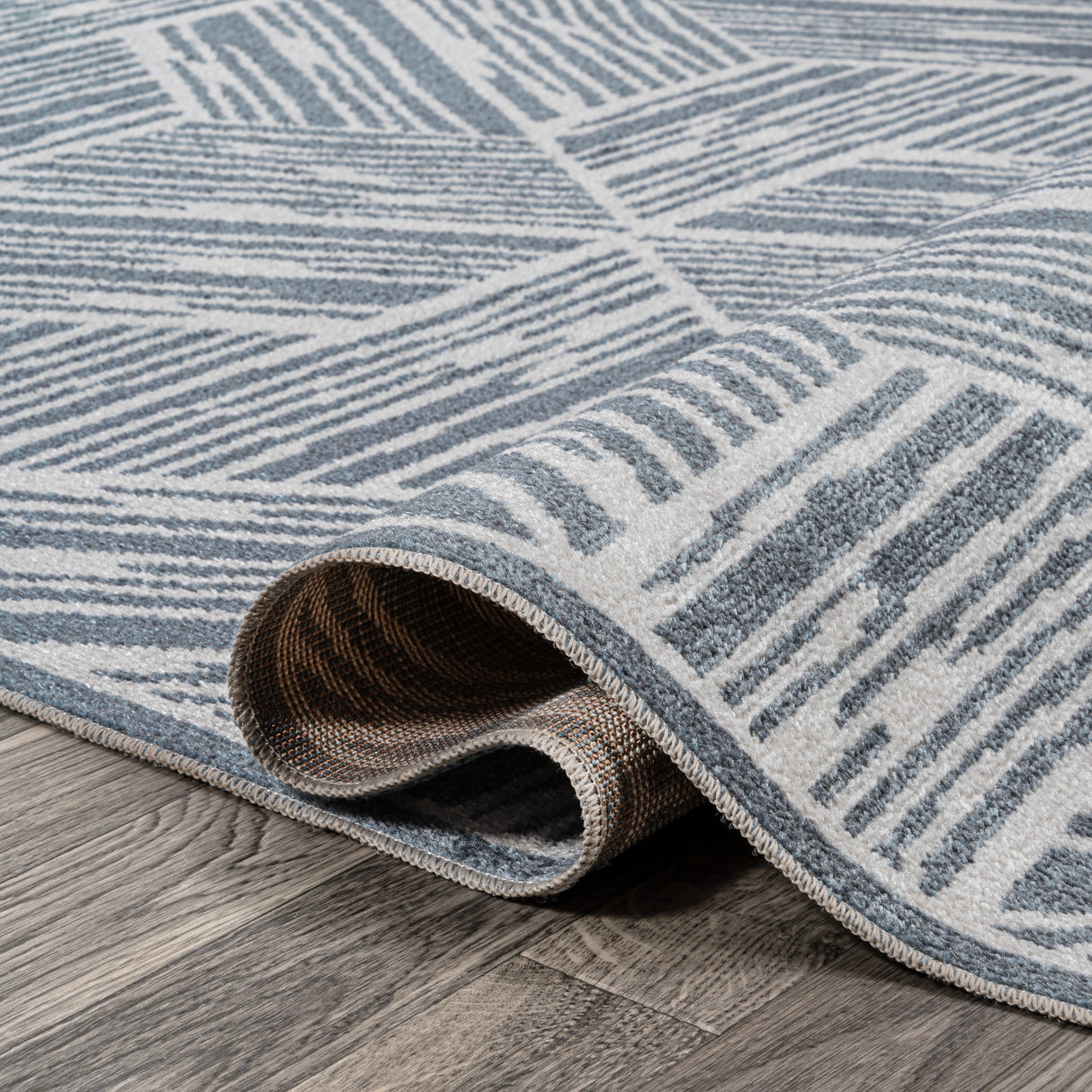 Vector Modern Coastal Geometric Machine-Washable Area Rug