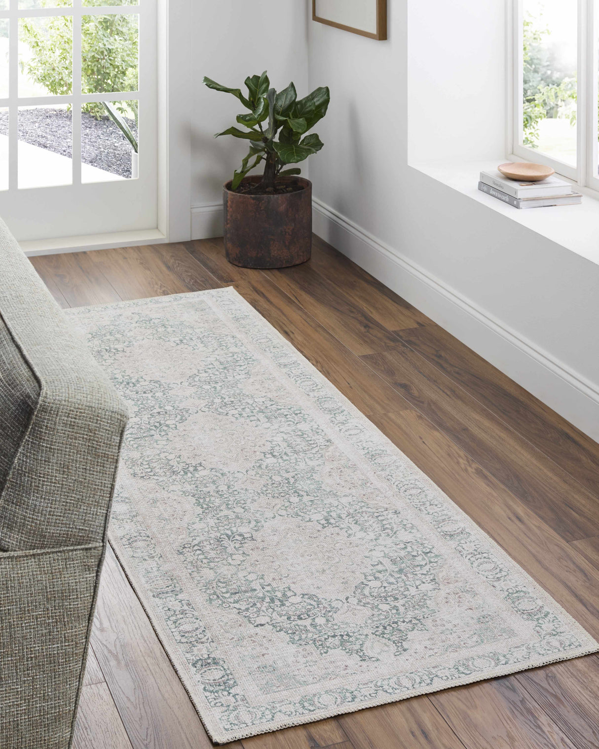 Yanis Vintage Flat Pile Washable Rug