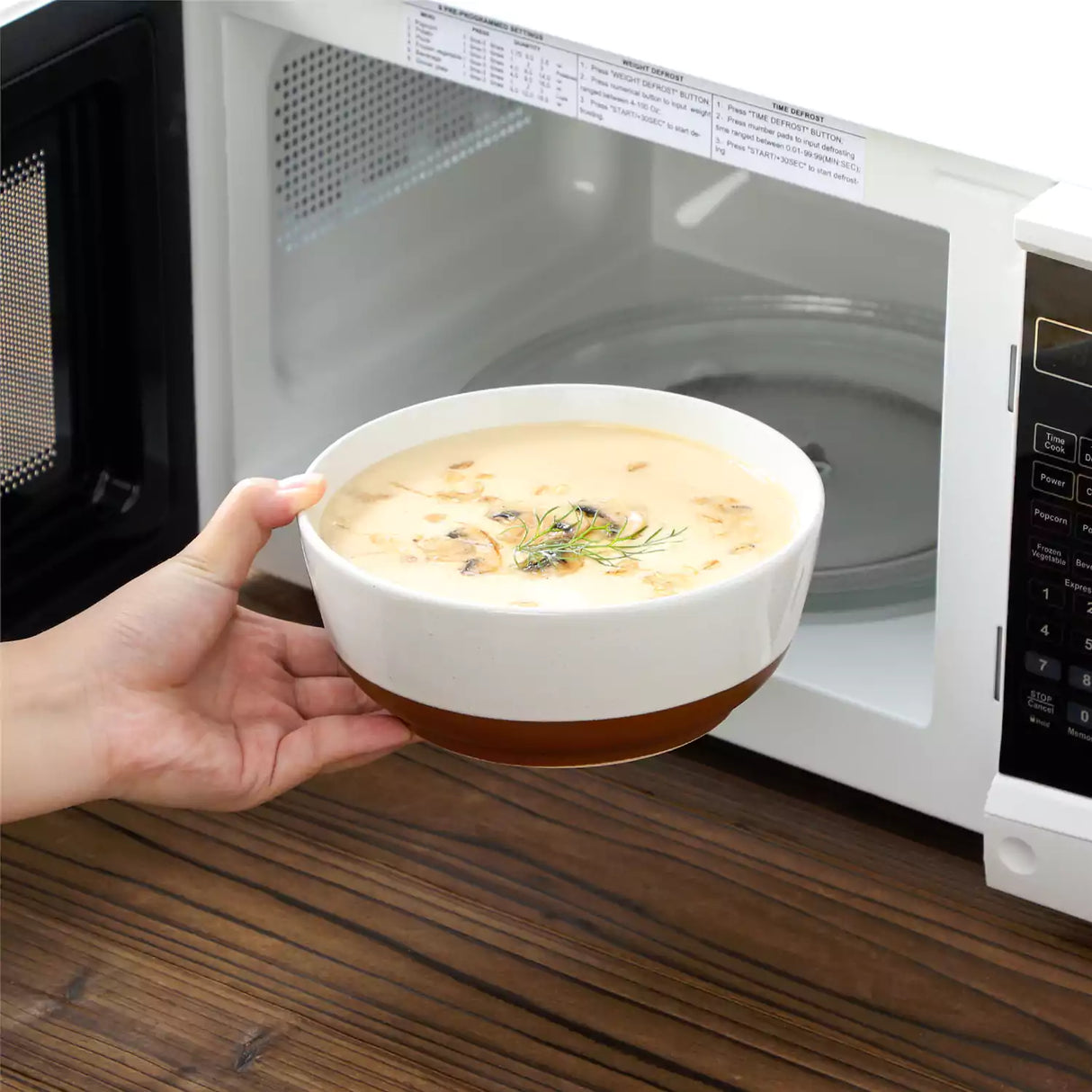 Zora 12 Piece Dinnerware Set