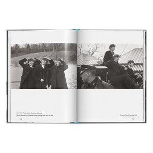 Harry Benson. The Beatles (English)