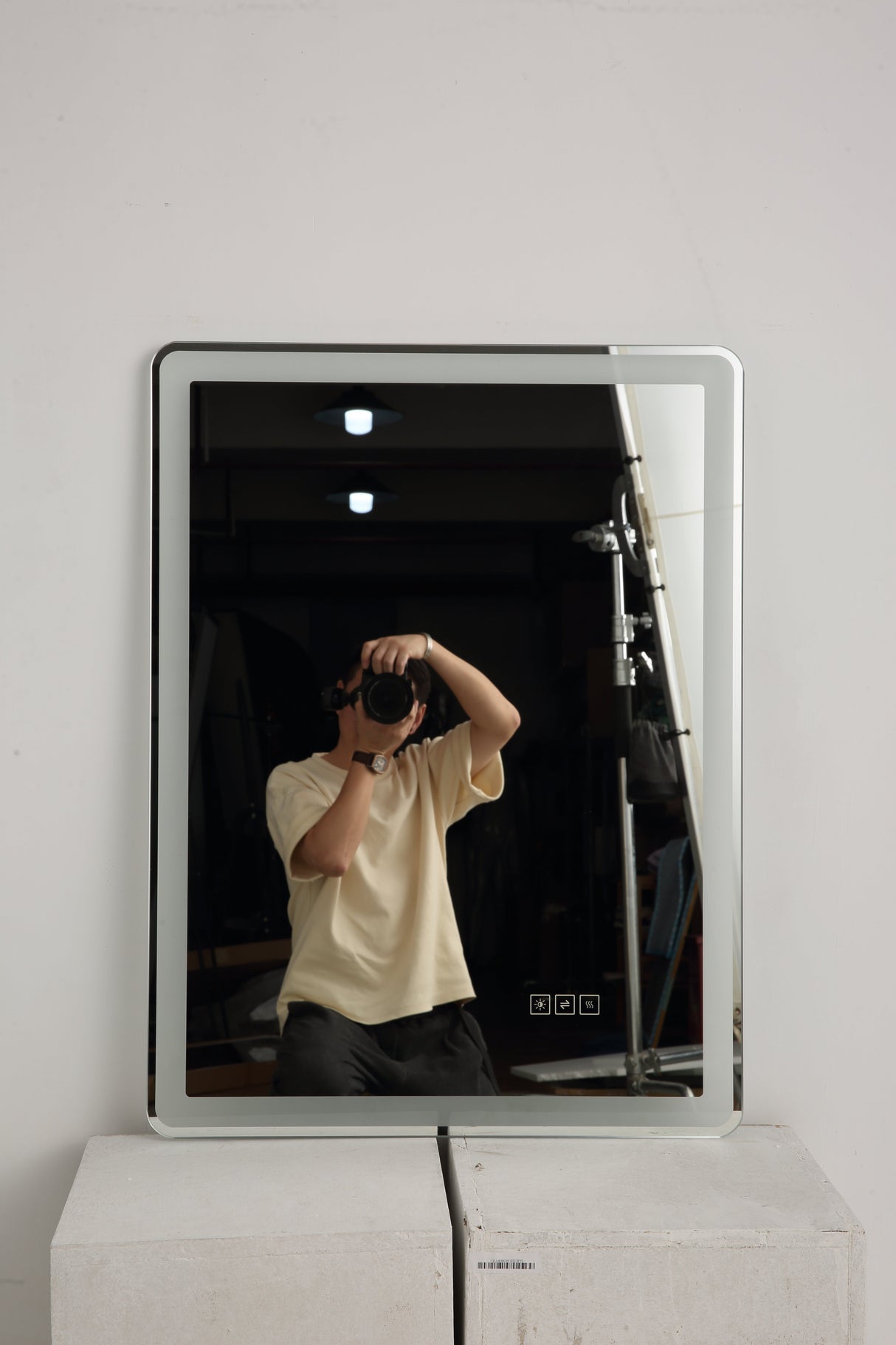 24X40 Inch LED Bathroom Mirror Vanity with Front Lights