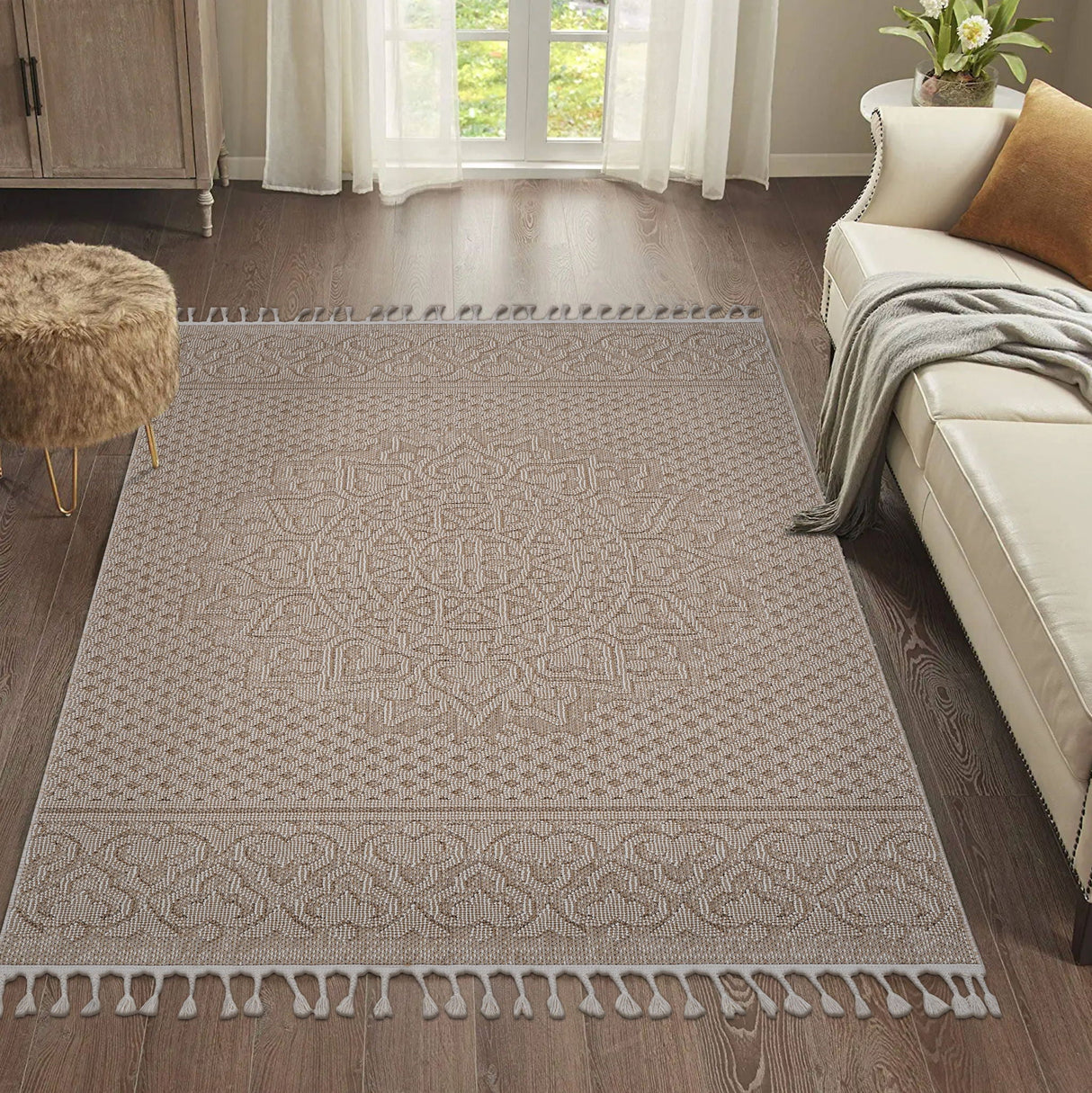 Guros - 8' X 10' Medallion Indoor / Outdoor Area Rug - Beige