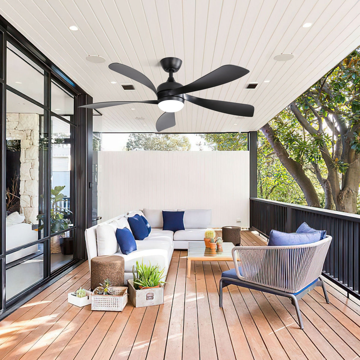 45-Inch Ceiling Fan with DC Motor and Integrated Light - Wood Grain