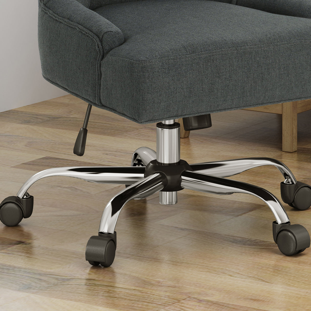 Tufted Swivel Office Chair with Adjustable Comfort