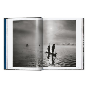 Sebastião Salgado. Amazônia. 45th Ed. (English)