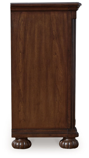 Lavinton - Dresser - Brown