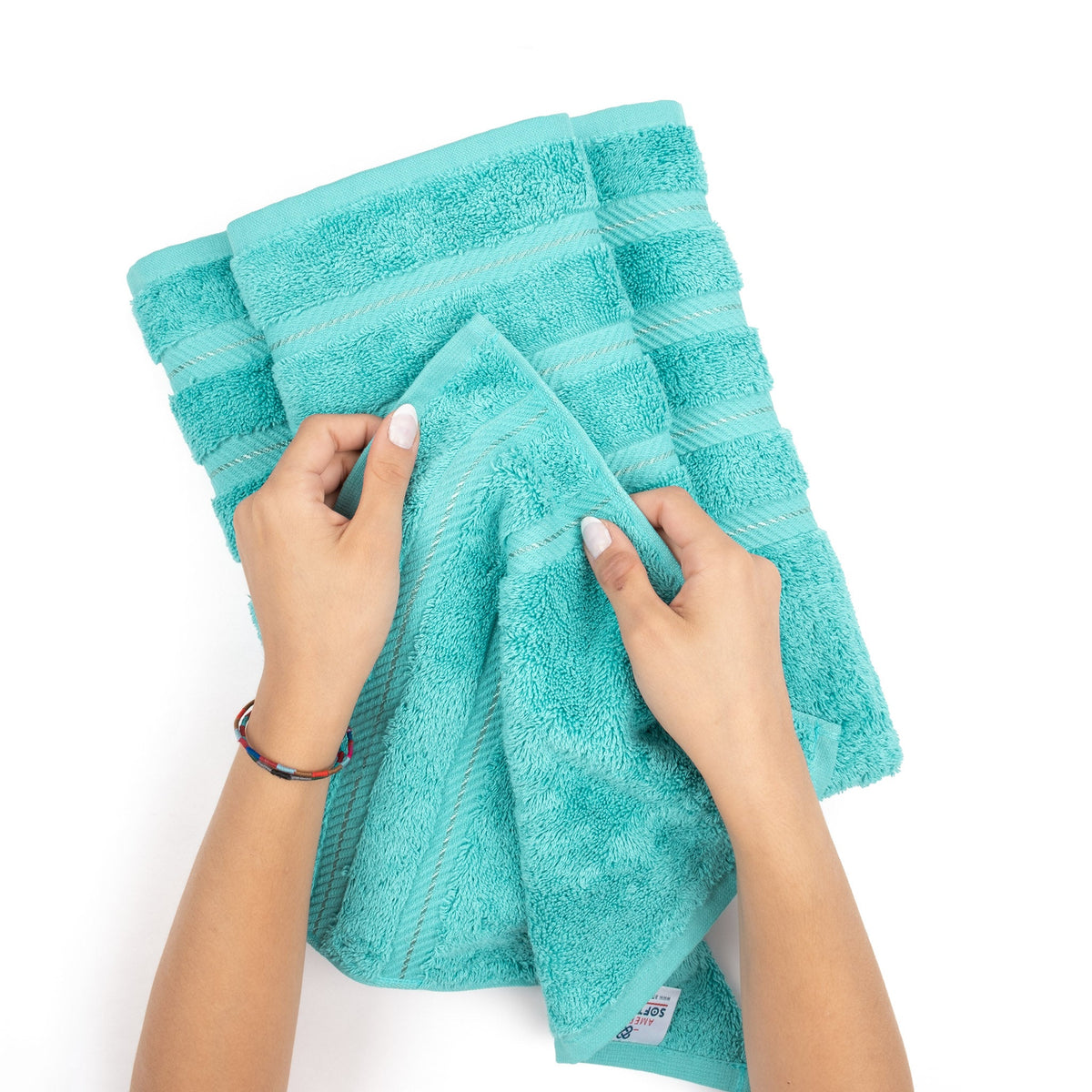 American Soft Linen 100% Cotton Turkish Towels for Bathroom, 4 Pack Bath Towel Set,  Super Soft, Extra Large Bath Towels