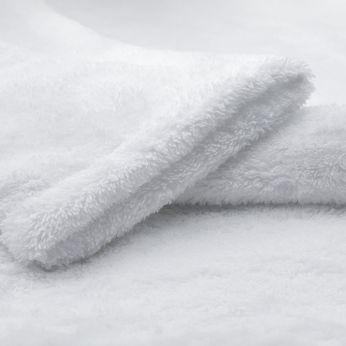American Soft Linen Super Soft, Absorbent and Fluffy, Unisex Fleece Bathrobe