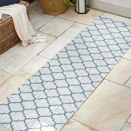 Arabesque ogee trellis indoor/outdoor runner rug - Tuesday Morning - Outdoor Rugs
