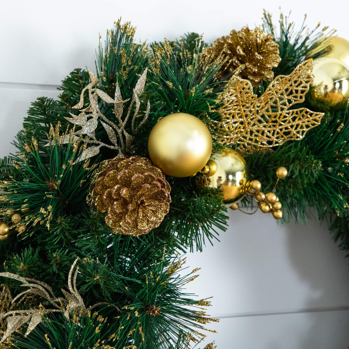 24" Pre-Lit Artificial Golden Frosted Christmas Wreath with 50 Warm White LED Lights Pinecones, Berries and Ornaments