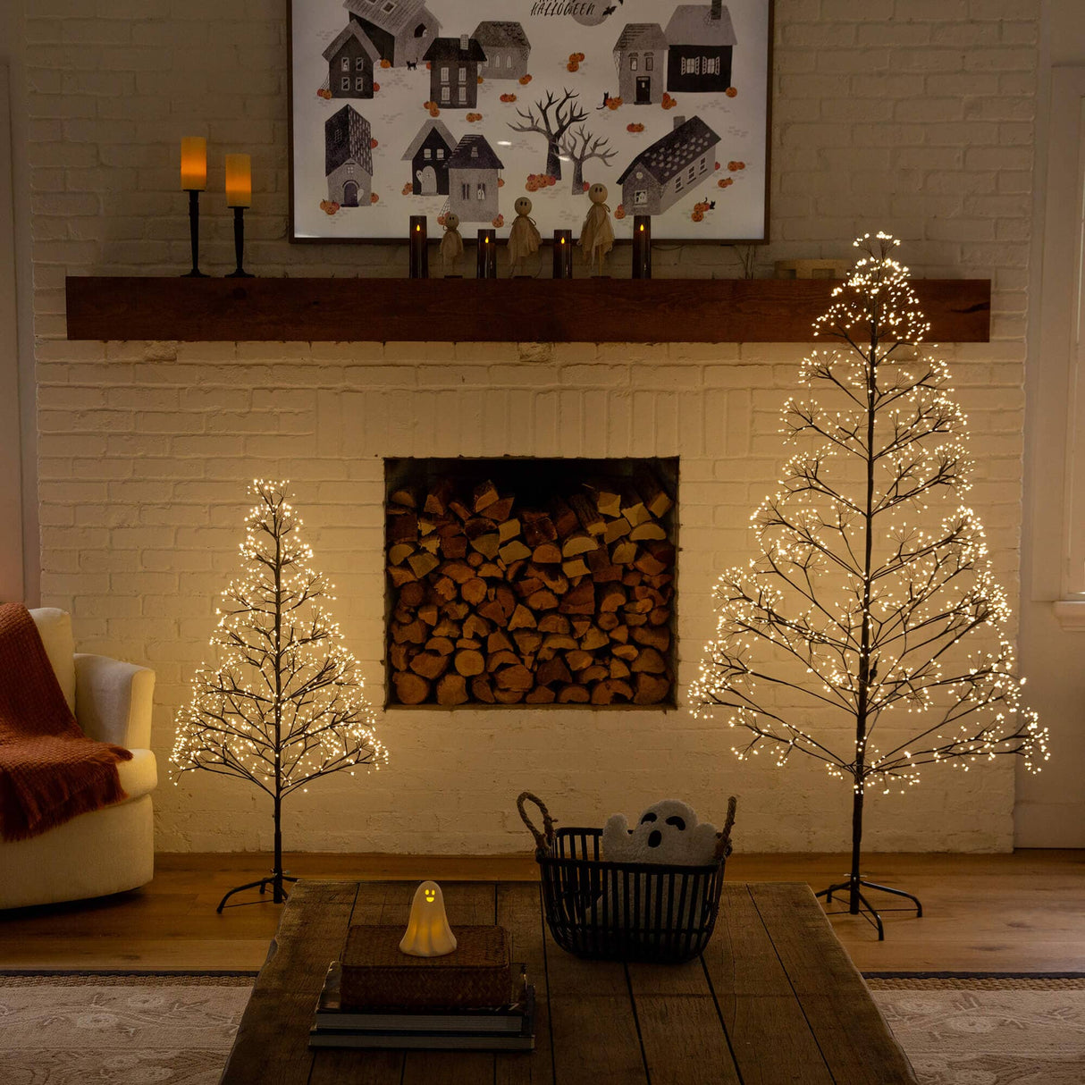 4' Pre-Lit Artificial Halloween Black Starburst Tree with 800 Fairy Warm White LED Lights