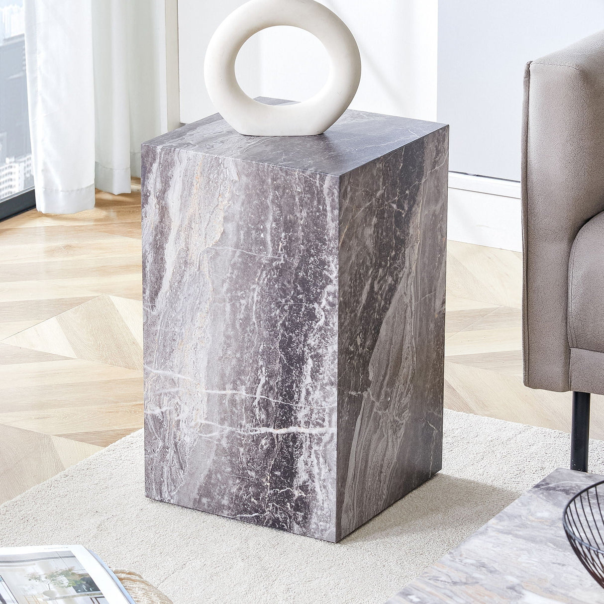 Modern Coffee Table With Stylish Design