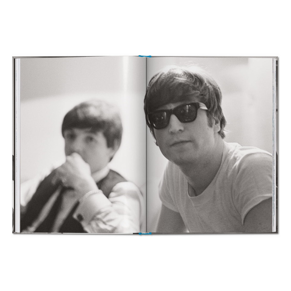 Harry Benson. The Beatles (English)