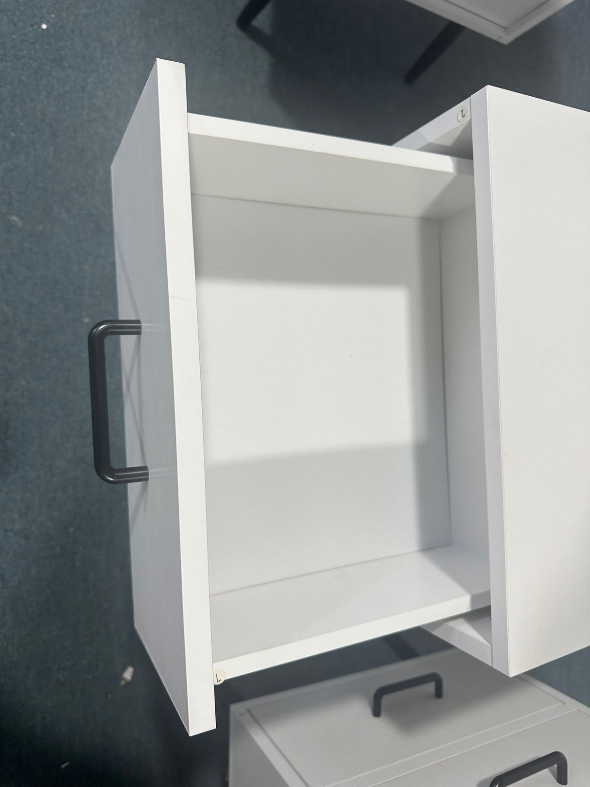 Modern 2-Drawer Nightstand
