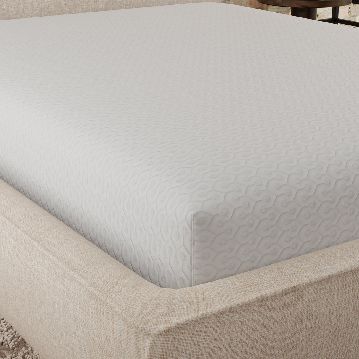Snow soft circular poly knit with heiq cooling water resistant mattress protector