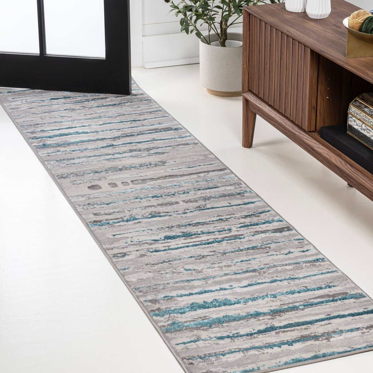 Batten Modern Stripe Runner Rug - Tuesday Morning - Runner Rugs