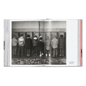 Robert Doisneau. Paris. 45th Ed. (German, French, English)